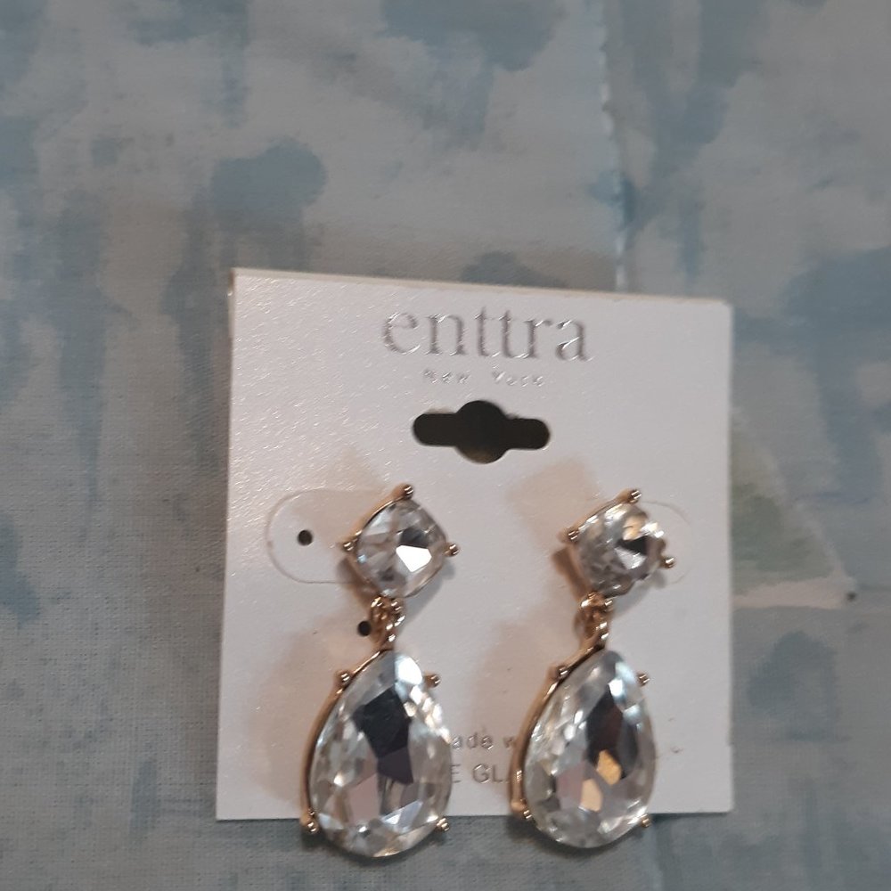 Enttra Genuine Clear Glass Bead Earrings